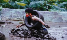 星空体育app-包含动人心弦！球场上发生的感人一幕令人动容的词条