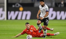 星空体育登录-土耳其队在欧预赛中表现抢眼，实力强劲