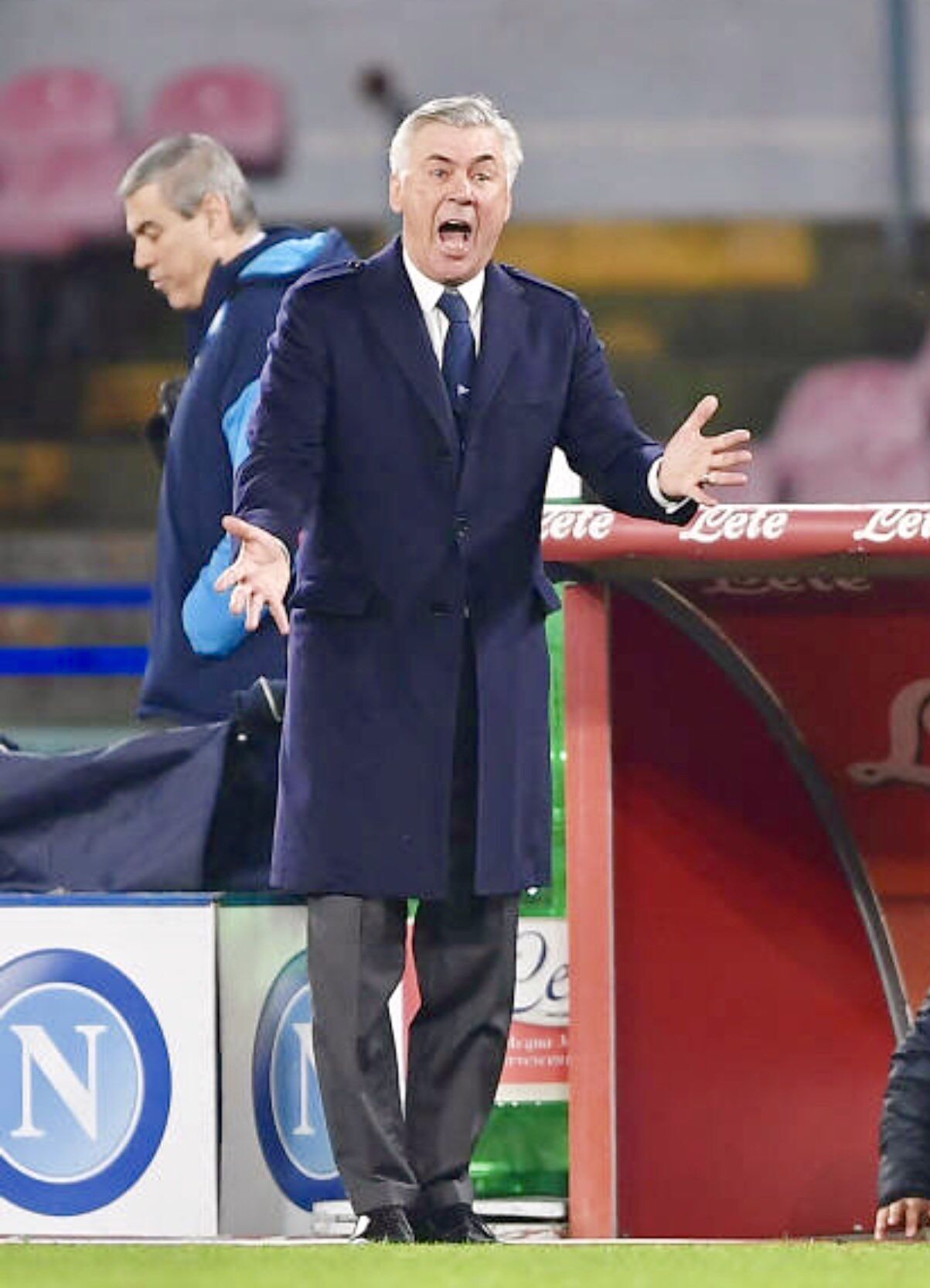 包含安切洛蒂:那不勒斯败局起因需尽快找到的词条 包含安切洛蒂:那不勒斯败局起因需尽快找到的词条