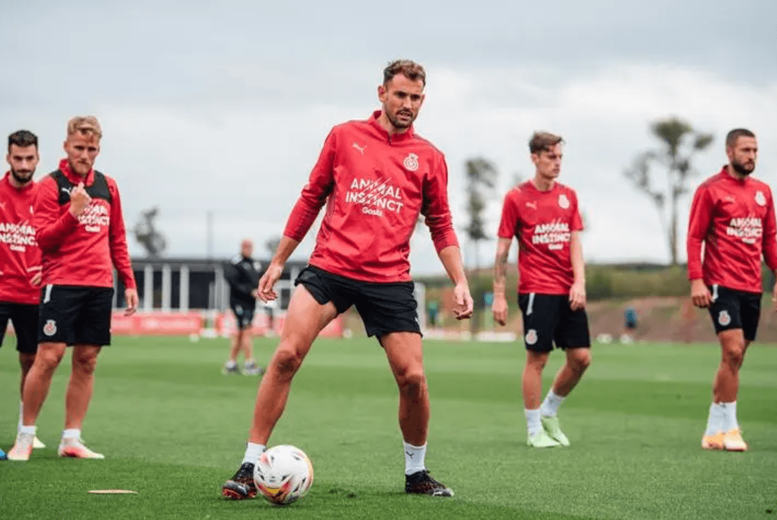 格拉纳达在比赛中发挥稳定,取得胜利的简单介绍 格拉纳达在比赛中发挥稳定,取得胜利的简单介绍