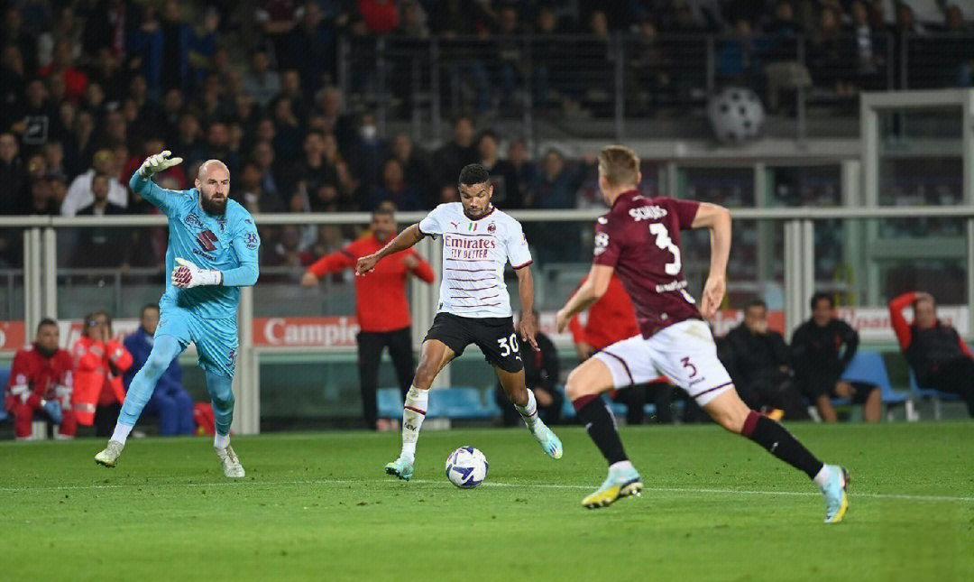 包含阿尔梅里亚客场失利，伤透教练心的词条