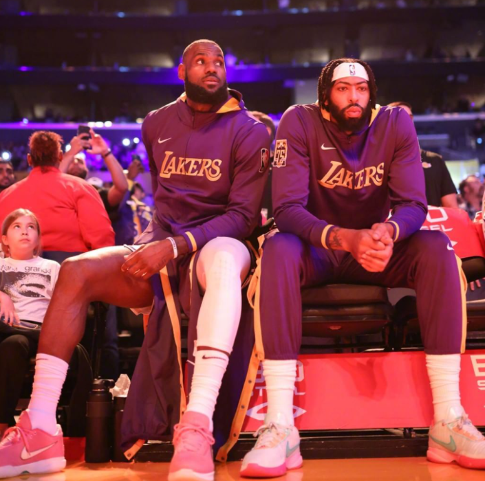 瓦伦西亚势不可挡,轻松击败对手取得胜利的简单介绍 瓦伦西亚势不可挡,轻松击败对手取得胜利的简单介绍