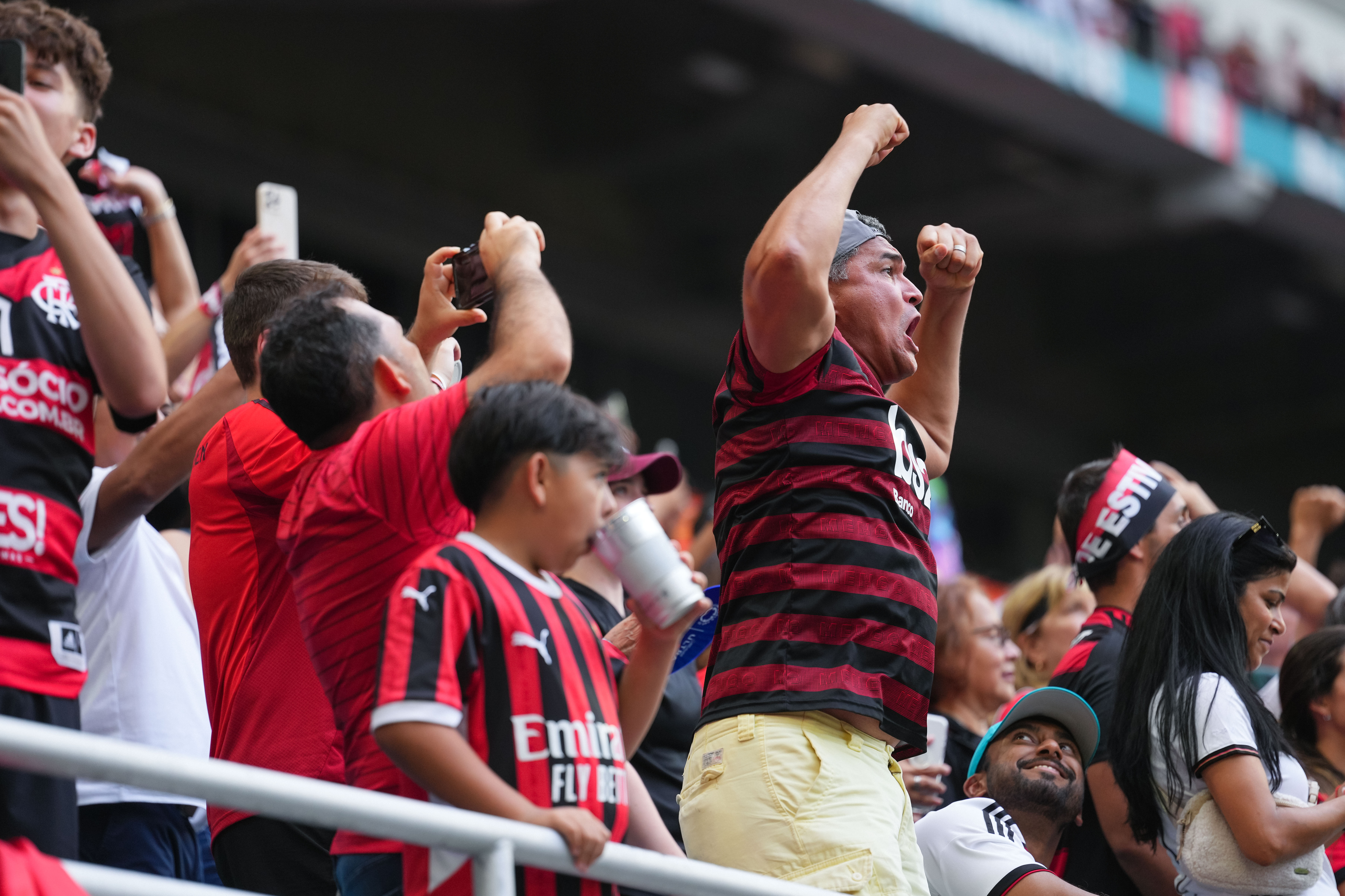 大比分胜利：拜仁慕尼黑碾压对手