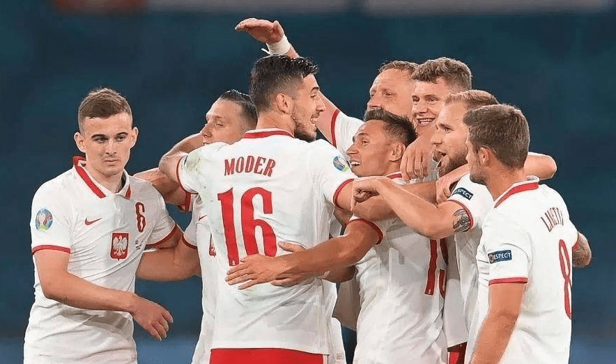 捷克队在欧预赛中展现出强悍实力，轻松获胜的简单介绍