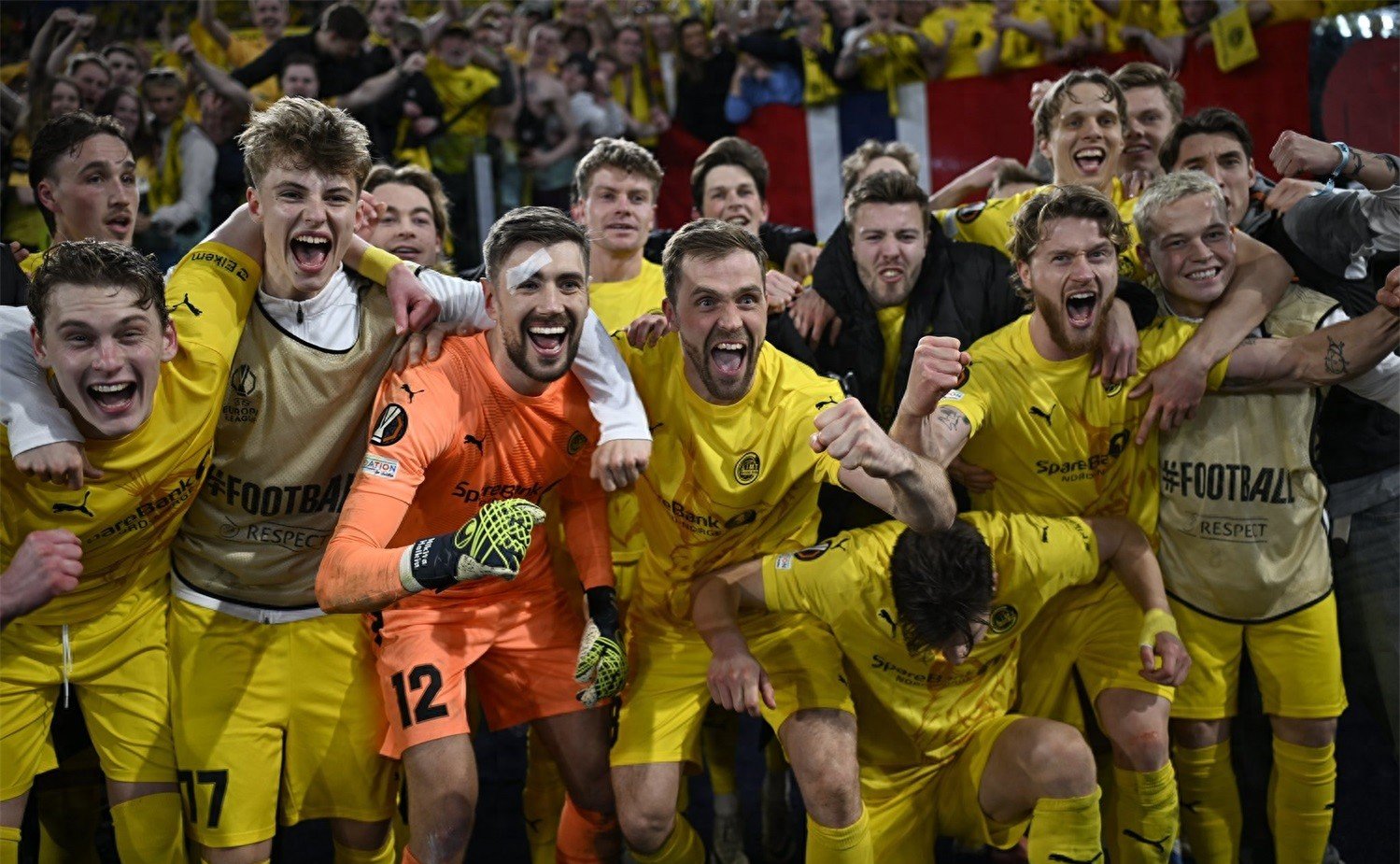 关于精彩不断！欧预赛小组赛上演多场胜负之争的信息