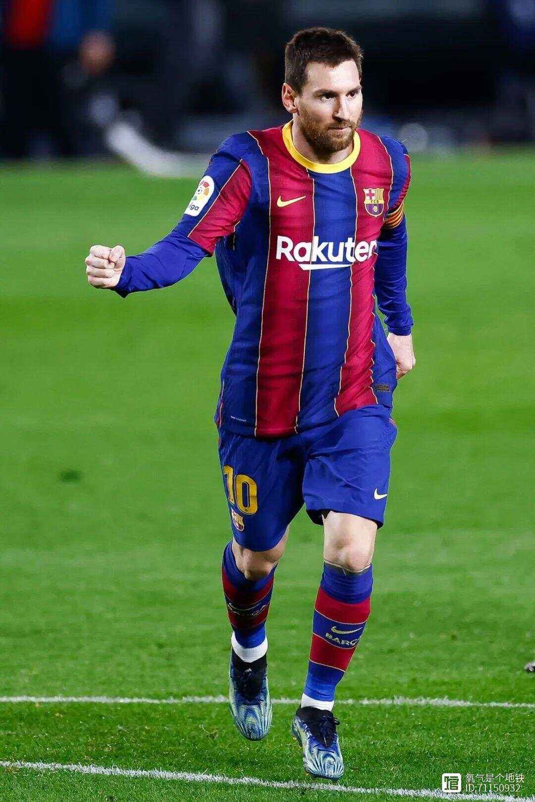 梅西梅开二度，巴萨大胜奥萨苏纳