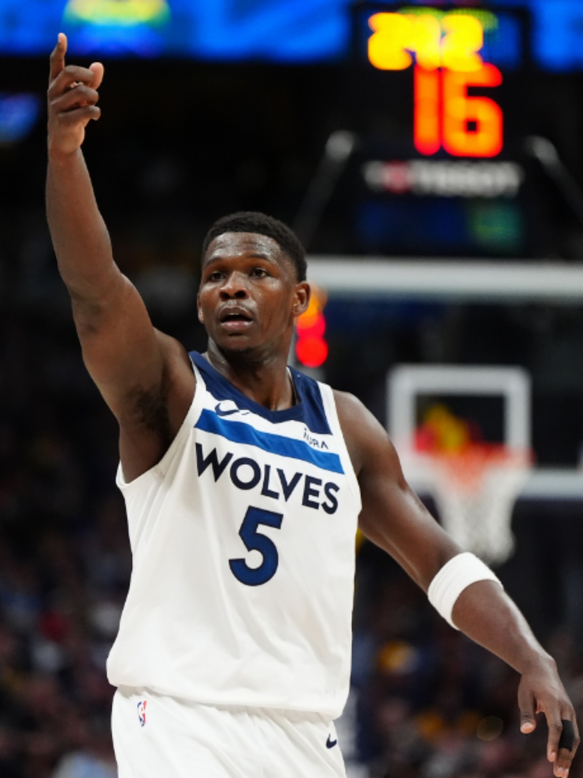 包含森林狼胜快船，唐斯全场30分砍的词条