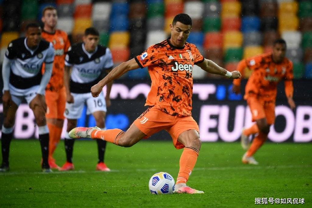 暴力鸟在比赛中发威，独进关键一球