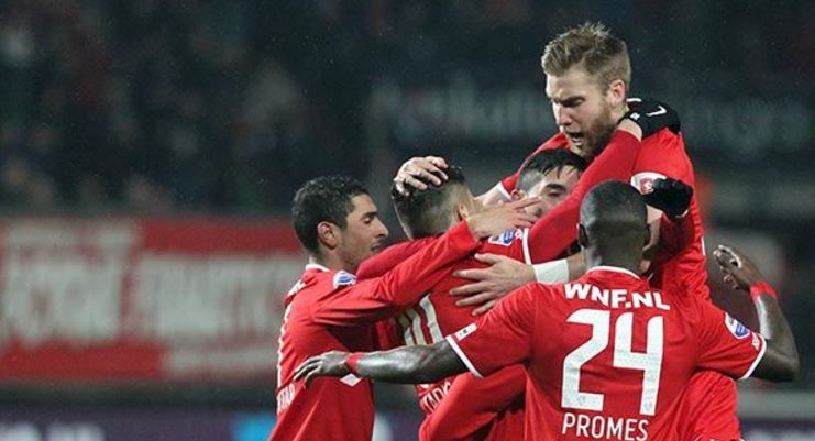 马赛主场激战里昂,最终以平局告终 马赛主场激战里昂,最终以平局告终